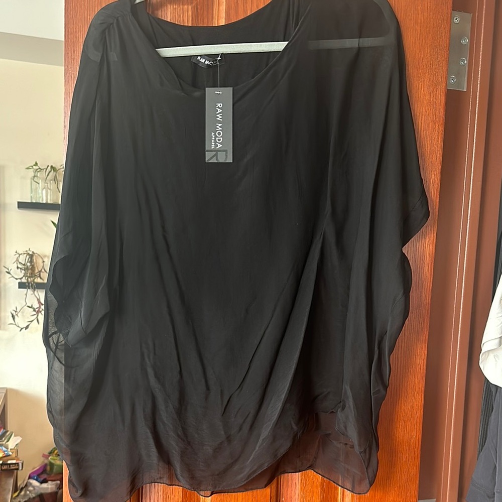 Women's Black Top